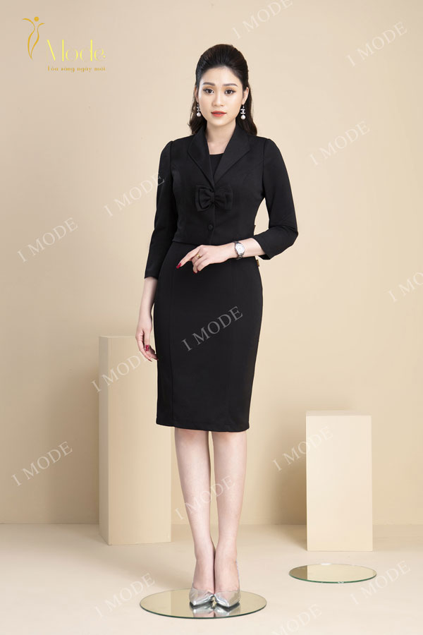 Áo măng tô đen sát nách phối cổ thiết kế Elise FW2011058OCWOBK | Shopee  Việt Nam